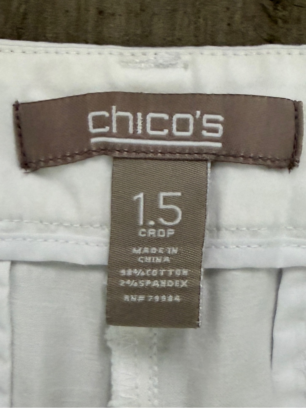 Chico’s White Crop Pants Size 1.5 Stretch Cotton Capri Ankle Pants SKU 0011 - Picture 3 of 3